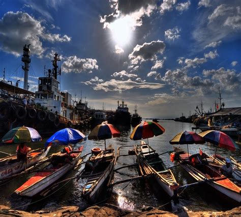 Mega Fishing in Navotas City, Metro Manila .